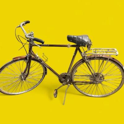 The Raleigh Nottingham England Sprite Bicycle