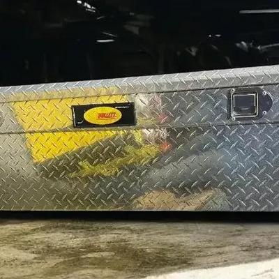 Diamond Plate Truck Toolbox 
