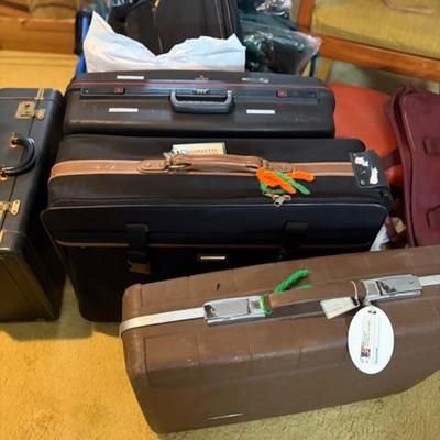 Sale Photo Thumbnail #137