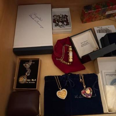 Sale Photo Thumbnail #36