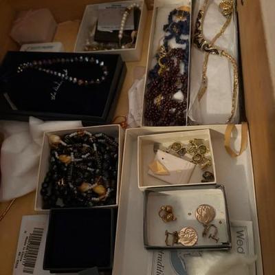 Sale Photo Thumbnail #35