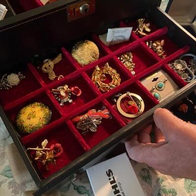 Sale Photo Thumbnail #23