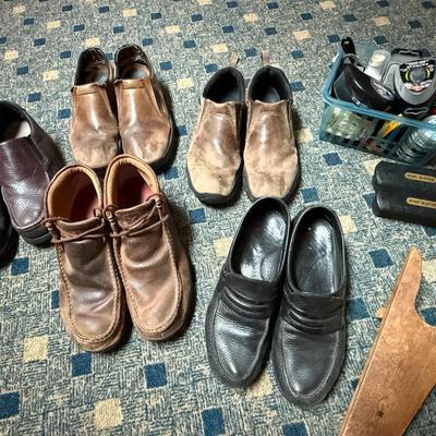 Shoes and Shoe Cleaning Kit Bundle 