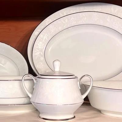 “Noritake" Ranier Serveware