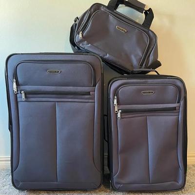 Prodigy Three Piece Luggage Set 