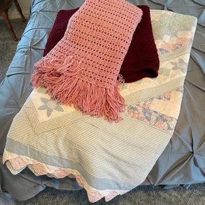 Quilt and Woven Blankets