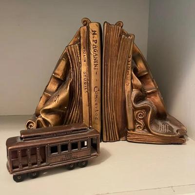“Universal Statuary Corp” Bookends