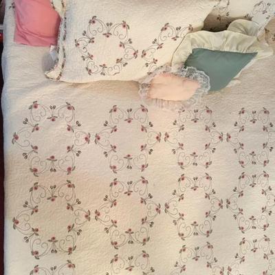 Bed Quilt with Matching Pillows and More
