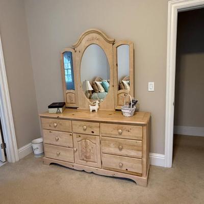 Sale Photo Thumbnail #120