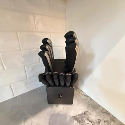 Sale Photo Thumbnail #32