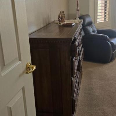 Sale Photo Thumbnail #48