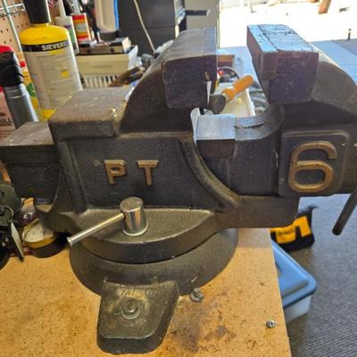 Sale Photo Thumbnail #183