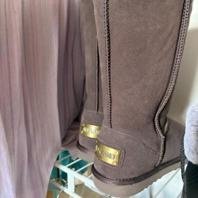 Sale Photo Thumbnail #120