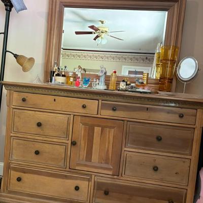 Sale Photo Thumbnail #99