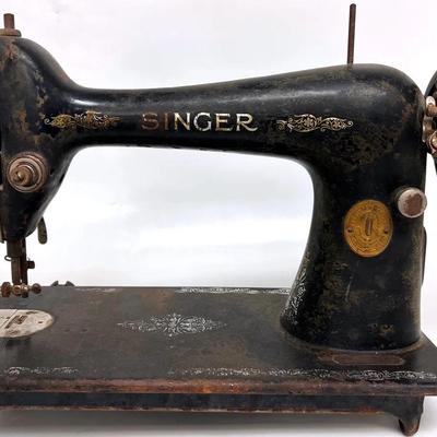 Vintage “Singer” Model 66