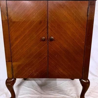 Sewing Machine Cabinet With Storage