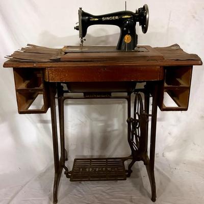 Vintage “Singer” on Wooden Table With Treadle Base