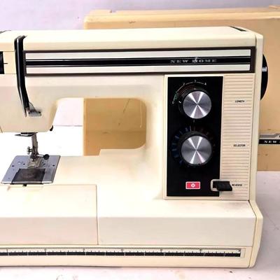 "Janome" New Home Sewing Machine with Case