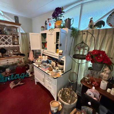 Sale Photo Thumbnail #2