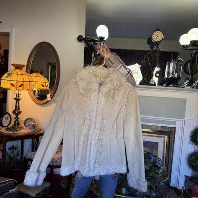 Sale Photo Thumbnail #377