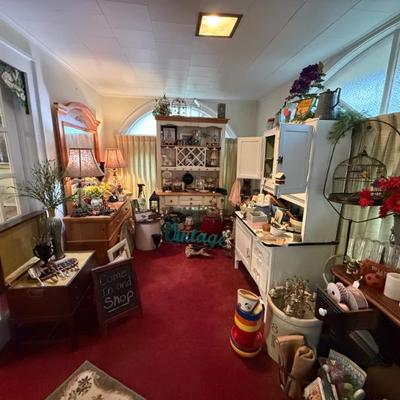 Sale Photo Thumbnail #3