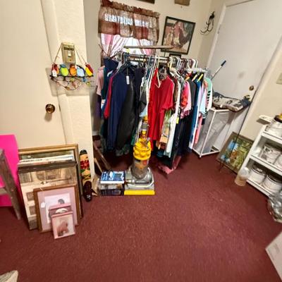 Sale Photo Thumbnail #172