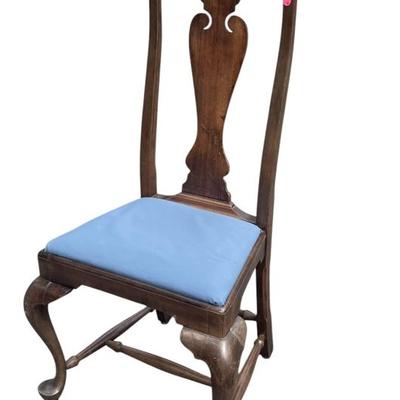Sale Photo Thumbnail #31: ANTIQUE AMERICAN WALNUT QUEEN ANNE SIDE CHAIR