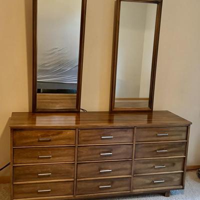 Sale Photo Thumbnail #83