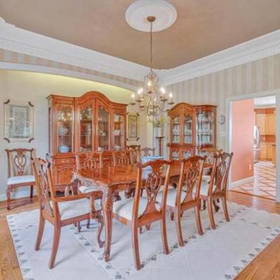 Sale Photo Thumbnail #9