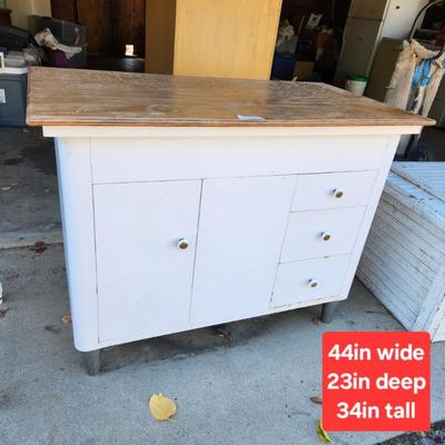 Sale Photo Thumbnail #274