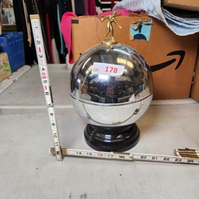 Sale Photo Thumbnail #446