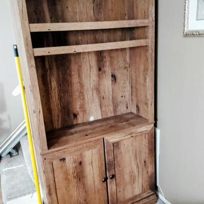 Entertainment center $100