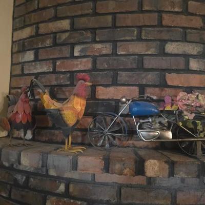 Metal motorcycle and Rooster Decor 
