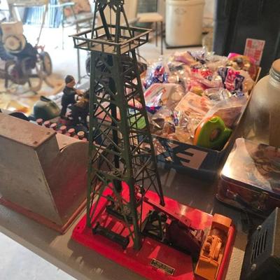 Lionel model train operating oil derrick