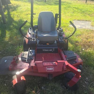 Toro Zero turn mower 60 inch with only 225 hours