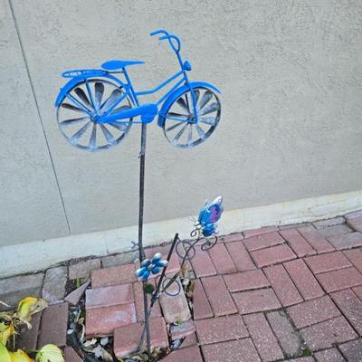 Outdoor Metal Bicycle Wind Spinner Garden Stake