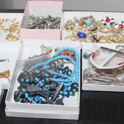 Sale Photo Thumbnail #270