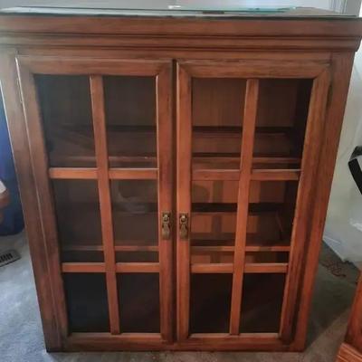 Wooden Cabinet Set with Glass Doors and Shelves