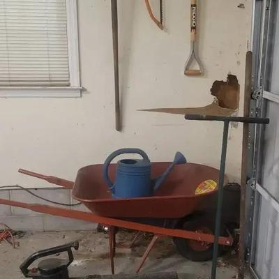 Garden Tools and True Temper Wheelbarrow Collection