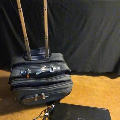 Dell Inspiron Laptop with Samsung Rolling Bag