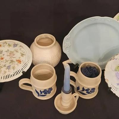 Hand-Painted Porcelain & Williamsburg Pottery Collection