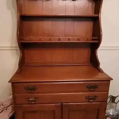 Temple-Stuart Hard Rock Maple Colonial Hutch and Buffet