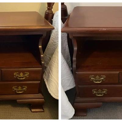 Pair of Pennsylvania House Nightstands with Dovetail Drawers