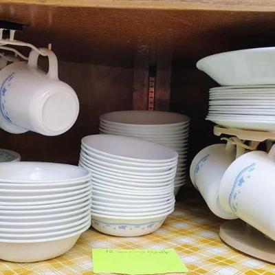 Sale Photo Thumbnail #7: Corelle set