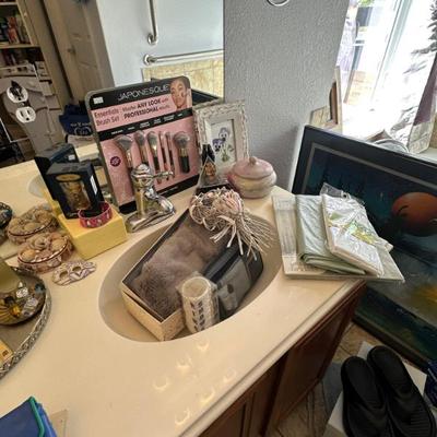 Sale Photo Thumbnail #262