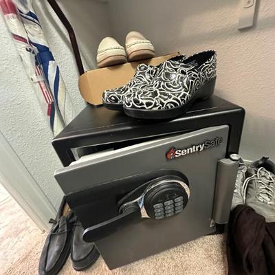 Sale Photo Thumbnail #277