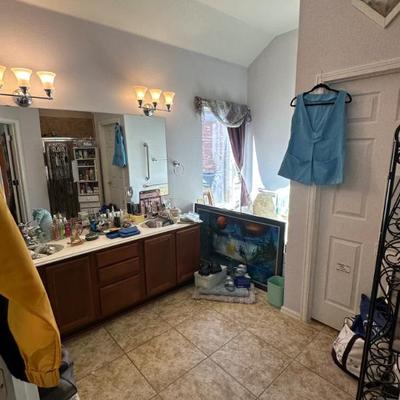 Sale Photo Thumbnail #252