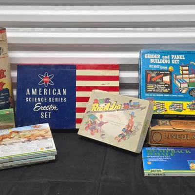 Building Sets (1125)