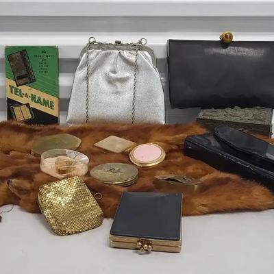 Vintage Vixens (1115)