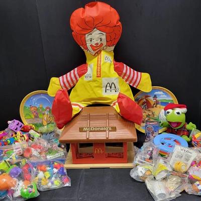 1970s McDonald's Playskool Restaurant Building + (1125)
